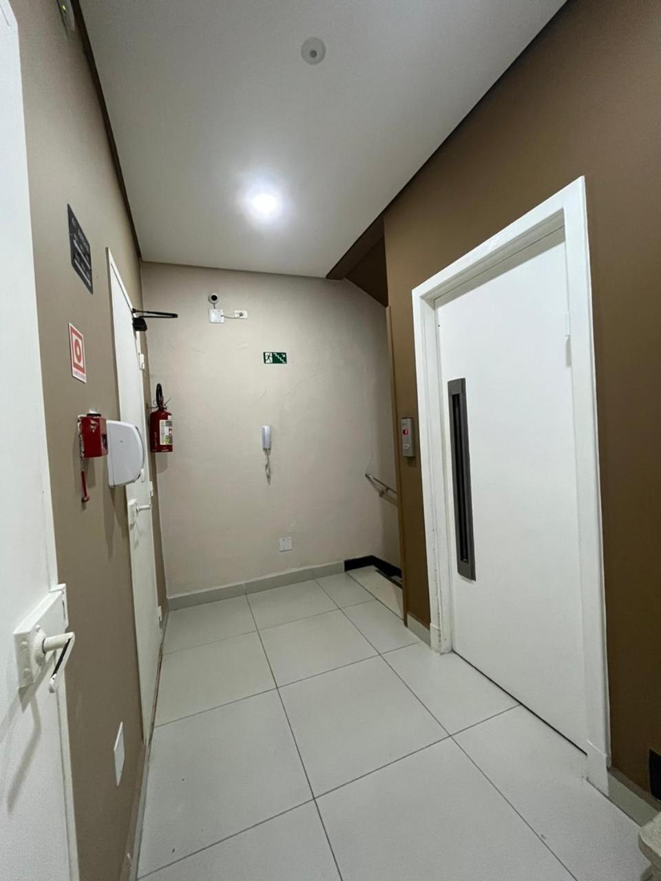 Hotel Salomao - Proximo A 25 De Marco, Bom Retiro, Bras E Rua Santa Efigenia, A 2 Minutos Do Mirante Sampa Sky E Pista De Skate Anhangabau ساو باولو المظهر الخارجي الصورة