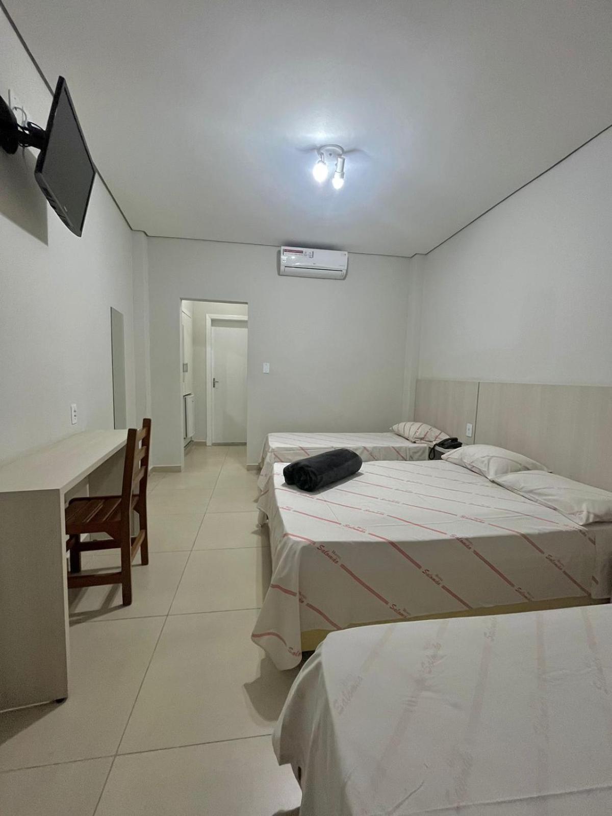 Hotel Salomao - Proximo A 25 De Marco, Bom Retiro, Bras E Rua Santa Efigenia, A 2 Minutos Do Mirante Sampa Sky E Pista De Skate Anhangabau ساو باولو المظهر الخارجي الصورة